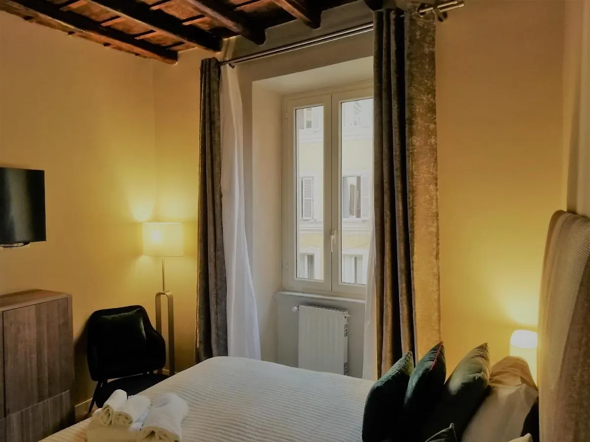 ***  Trevi Beau Boutique Hotel Rome Italy